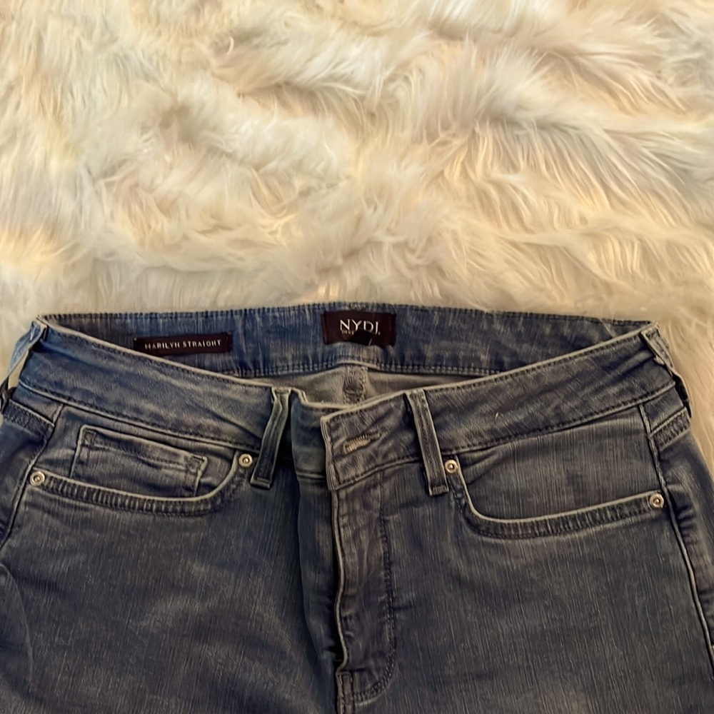 Marilyn Straight jeans.